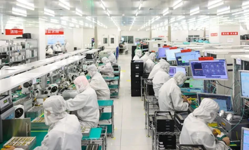 洛阳西工区企业官网搭建方案对比：模板建站与定制开发成本解析